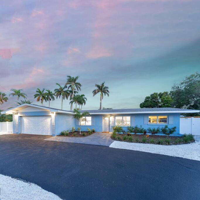 Paradise By The River-Hottub/Pool-Near Beaches Bradenton Bagian luar foto